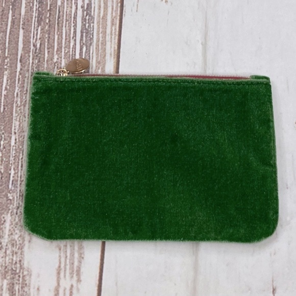 IPSY Glam Bag November 2021 Green Velvet New - Picture 1 of 9